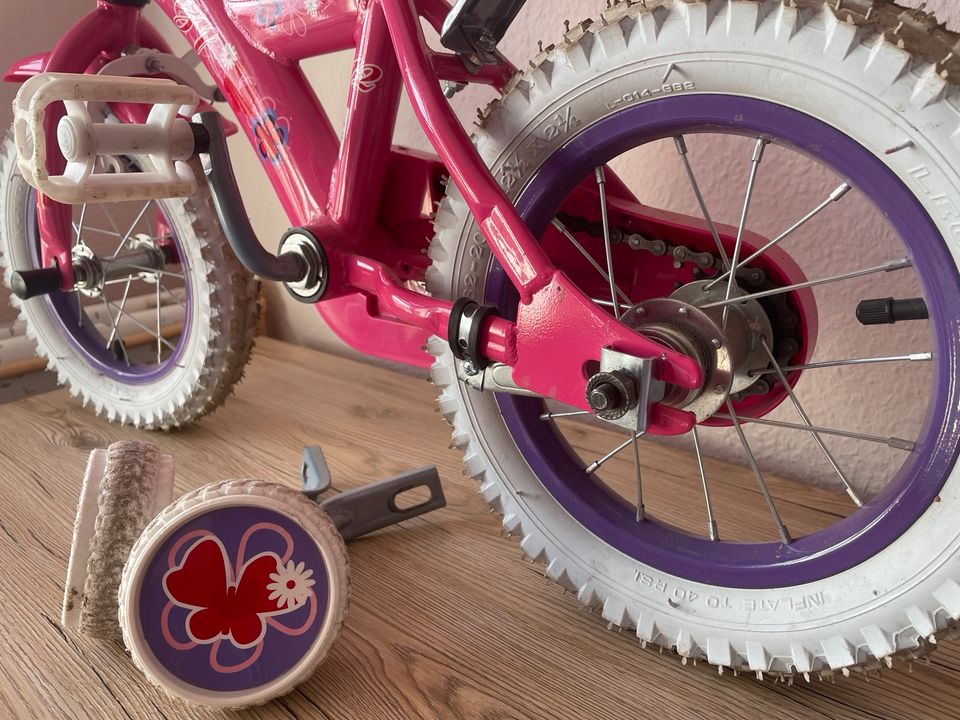 Kinderfahrrad / Einsteigerfreundlich mit Stützräder in Leipzig