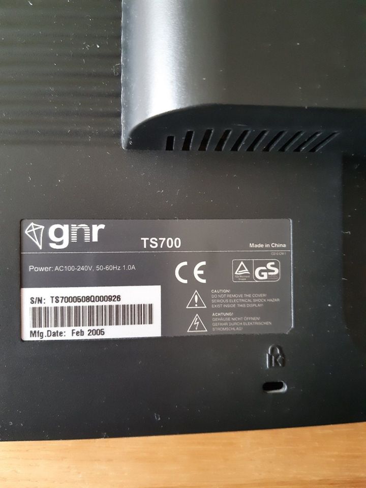 Monitor GNR 17" TS700 inkl. Kabel, schwarz in Hamm