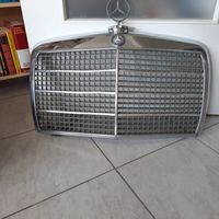 Mercedes W 114 / 115 Kühler Grill incl. Stern Baden-Württemberg - Pfullendorf Vorschau