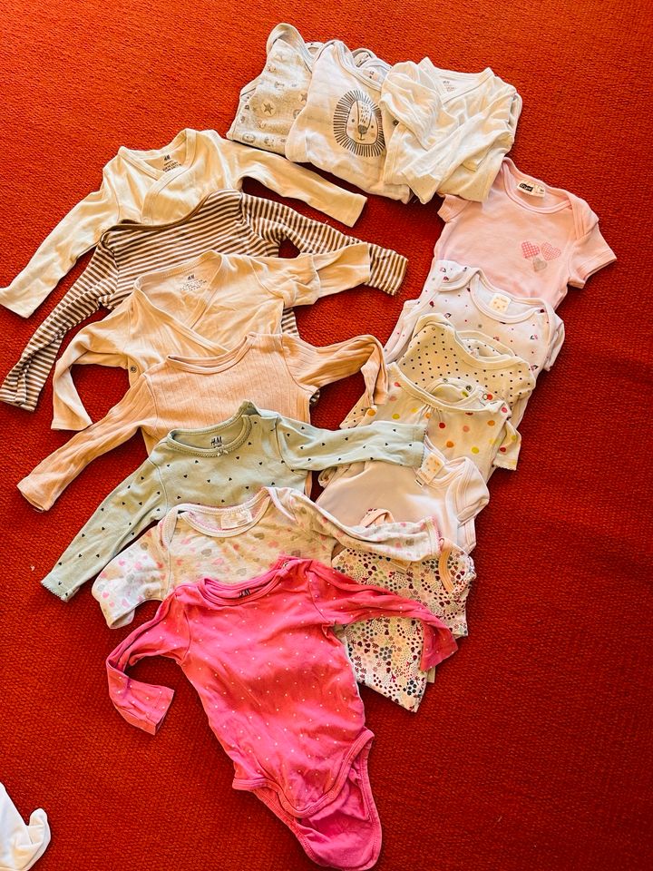 Kleiderpaket Mädchen Größe 74 - sehr gepflegt -❣️ Set 55 Teile ❣️ in Gelsenkirchen