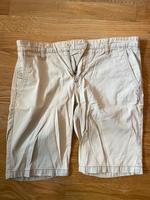 Kurze Chino Beige in Größe 31 Esprit Friedrichshain-Kreuzberg - Kreuzberg Vorschau