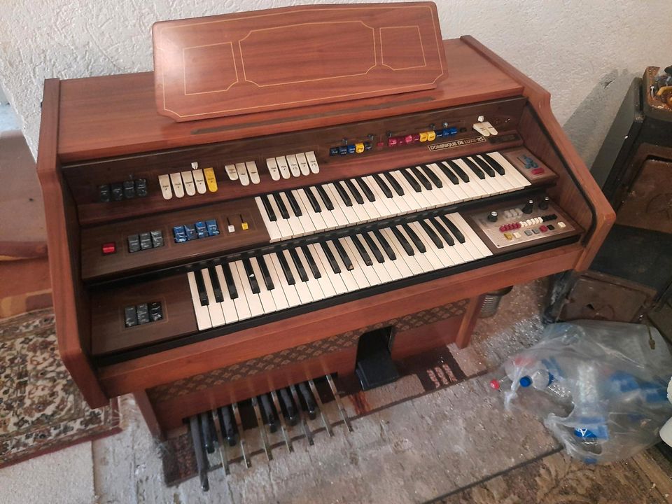 Heimorgel Farfisa "DOMINIQUE DE LUXE" in Issum