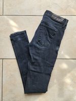 REPLAY Jeans HYPERFLEX superstretchig Jeans-Gr. W 24 / L 30 grau Kr. München - Ismaning Vorschau