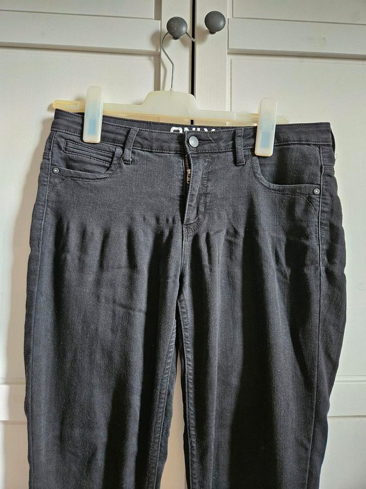 Schwarze Skinny Jeans von Only L/32 in Kiel