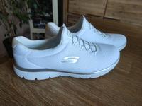 Schöne Sneaker Sketchers Gr .40 weiss Dithmarschen - Heide Vorschau