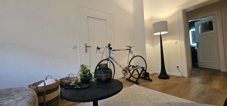 2022 sanierte, helle 2,5-Zimmer-Wohnung mit Balkon und EBK in Nürnberg (Mittelfr)
