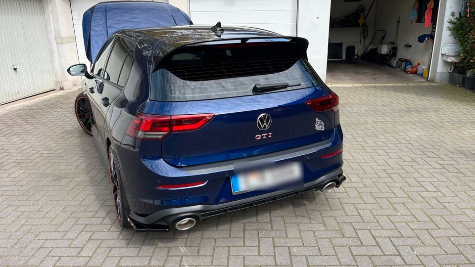 Golf 8 GTI Clubsport 2.0 300 PS Top wie neu in Essen