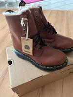 Dr. Martens 37 Berlin - Karlshorst Vorschau