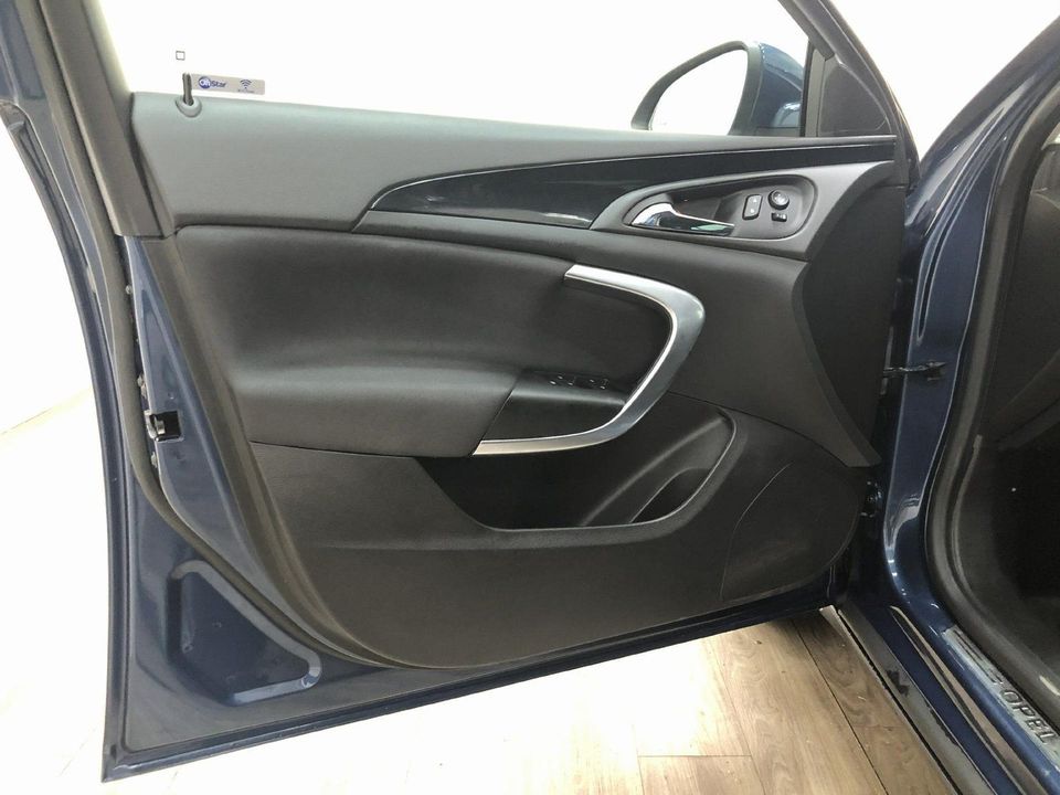 Opel Insignia 1.6 SIDI Innovation *Xenon*Navi*PTS*Kam in Mosbach