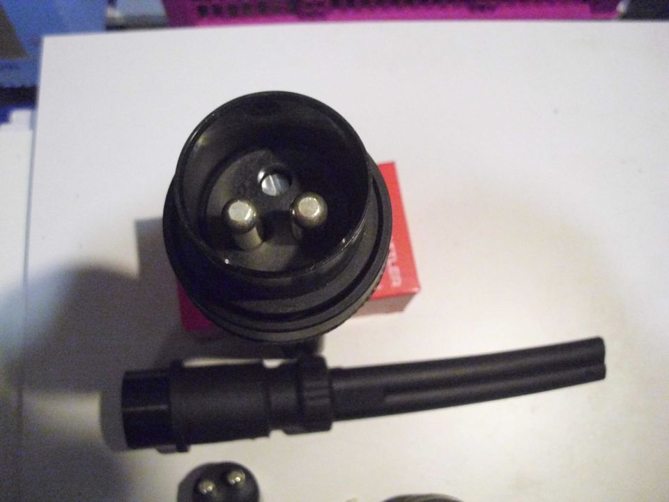 Nato Stecker 24 Volt in Donauwörth