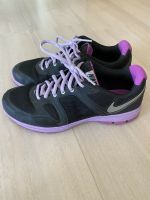 Nike sneaker Gr. 40 Kr. München - Ismaning Vorschau