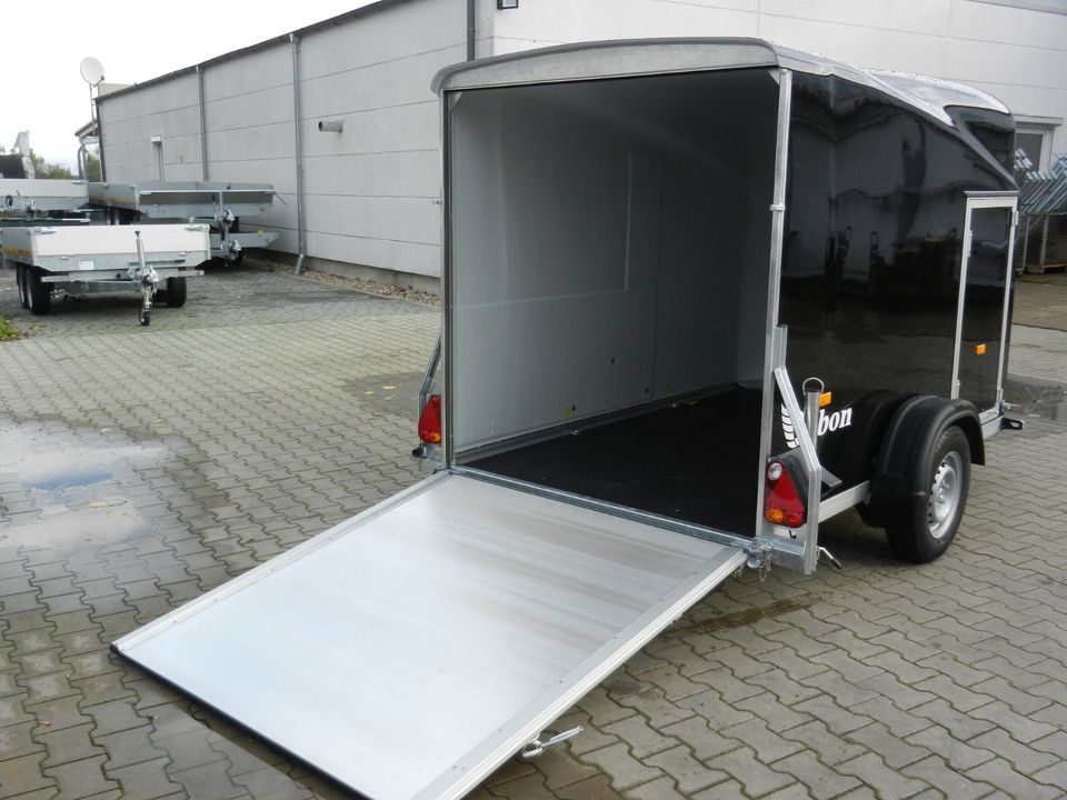 Debon Cargo 1300 Kofferanhänger | 1.300kg | alle Extras | AKTION in Neundorf