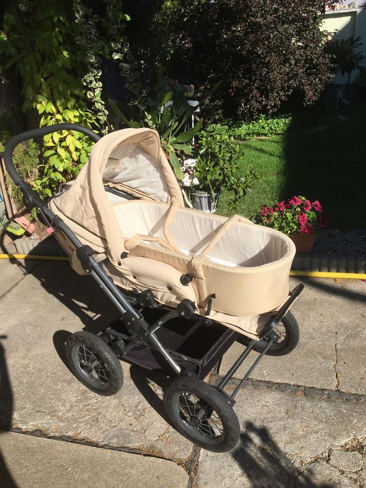 Kinder/Sportwagen Baby One, mit viel Zubehör in Hohenmölsen