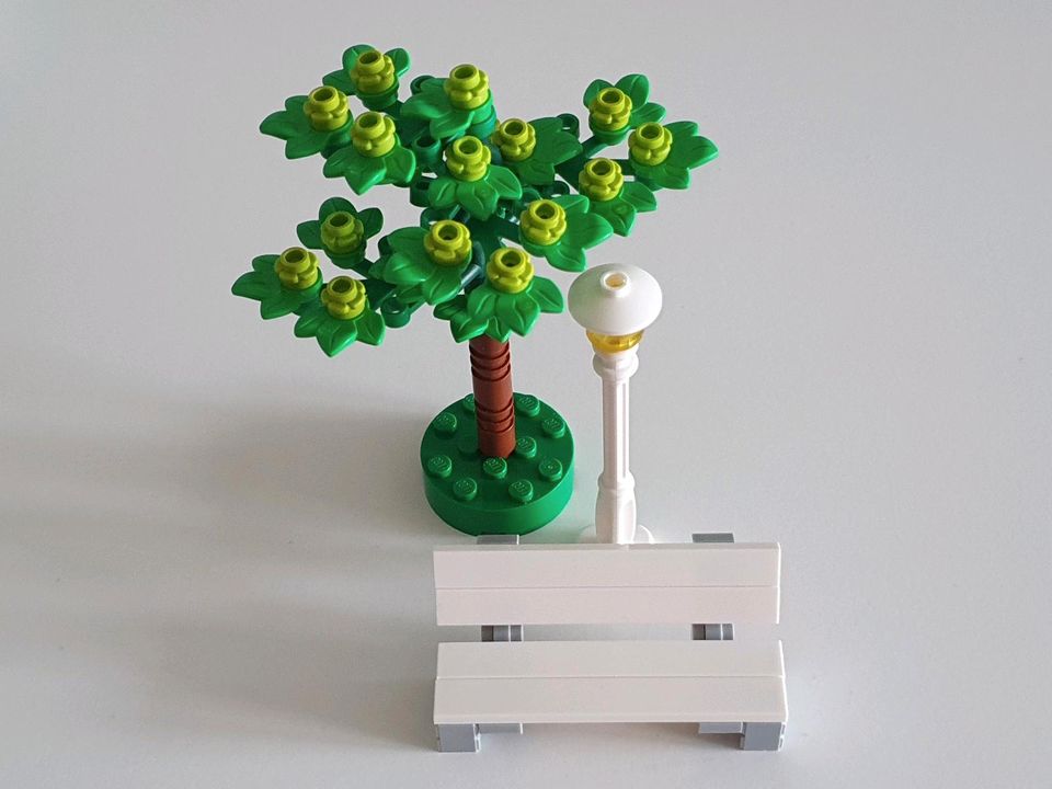 1 Lego Baum mit Parkbank und Laterne NEU MOC versch. Farben in Hockenheim