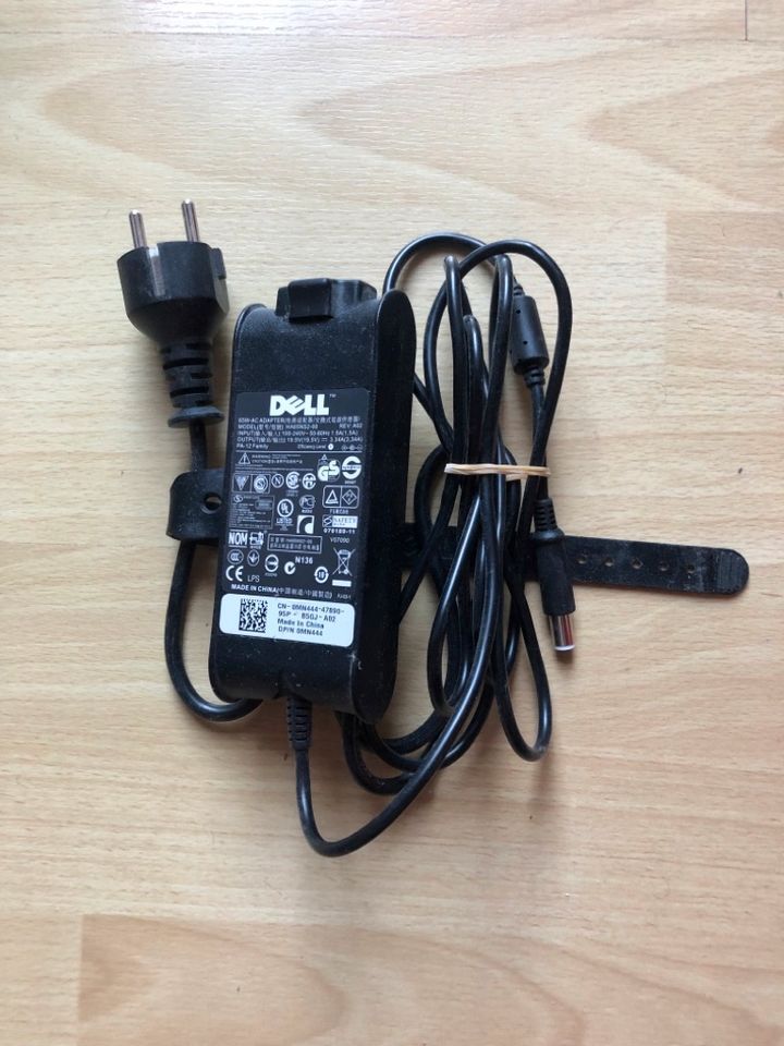 original DELL Netzteil 65W AC Laptop Power Supply Adapter Charger in Hallbergmoos