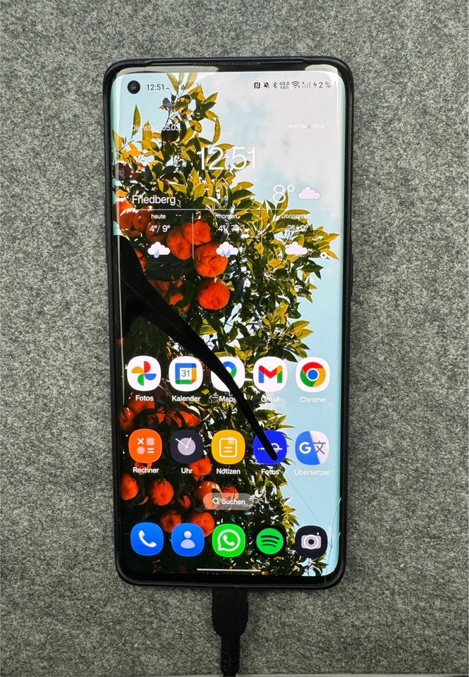 OnePlus 8 Pro (Display teils Defekt) in Friedberg