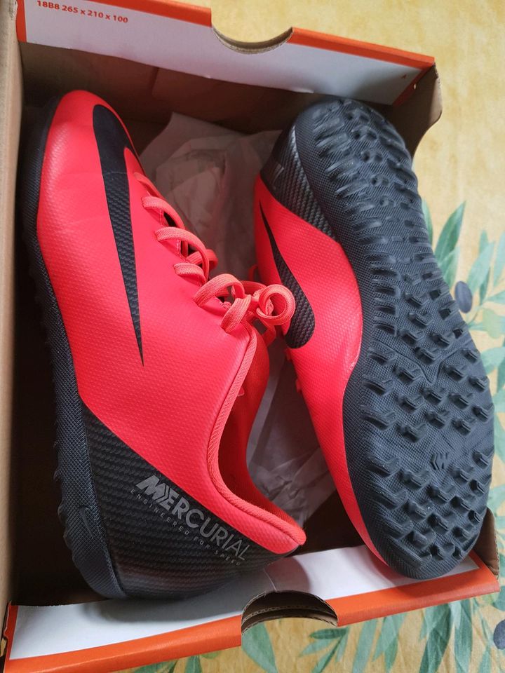 Nike Mercurial 5,5 Gr. 38 Neu! Schuhe in Radebeul