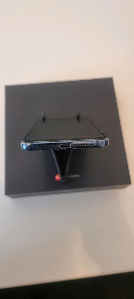 Huawei Mate 10 Pro /Midnight Blue - 128GB Speicher, 6GB RAM in Nersingen