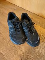 Asics Sneaker schwarz 40.5 Turnschuh Sportschuh Bayern - Bad Feilnbach Vorschau