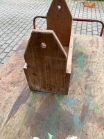 Werkzeugkiste oder Pflanzkübel? Hessen - Borken Vorschau