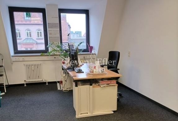 Büro mit einer  TOP-Anbindung in einer TOP-Lage in Nürnberg (Mittelfr)