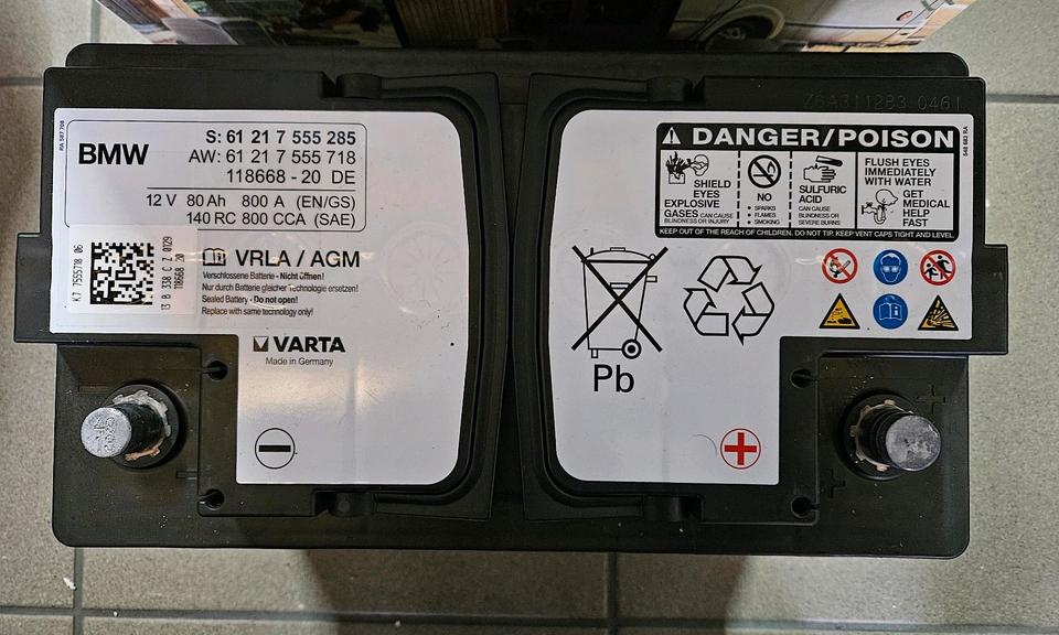 BMW Original AGM Auto Batterie 12V 80Ah 118668 61 21 555 285 in Kassel