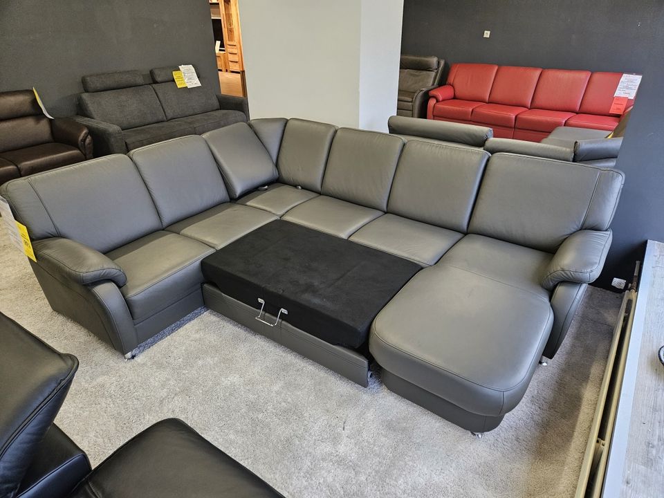 NEU ECHTLEDER Wohnlandschaft Couch Ledersofa Bettfunktion Kasten in Krefeld