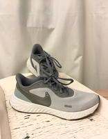#Nike Sommer Sportschuhe Gr.38 Damen Nordrhein-Westfalen - Königswinter Vorschau