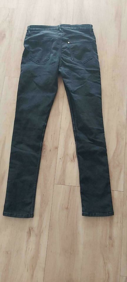 3 x Hosen Jeans Kleiderpaket Gr. 164 in Eschbach