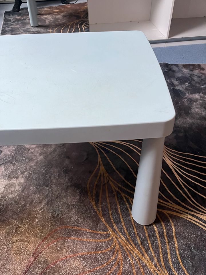 Ikea Mammut Tisch blau in Zützen