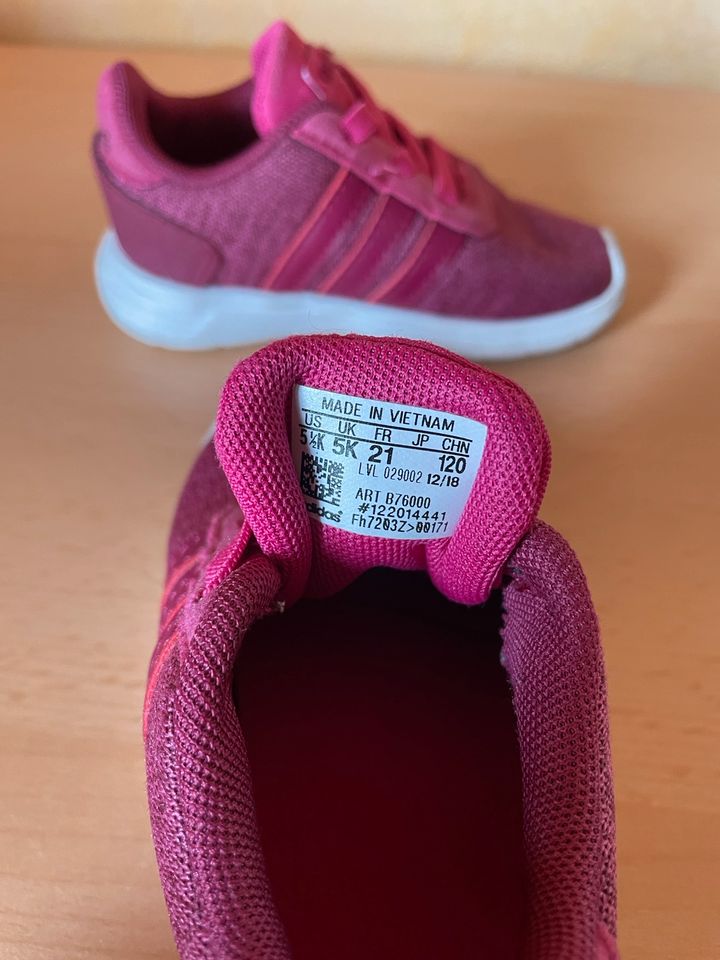 Adidas Größe 21 in Pressig