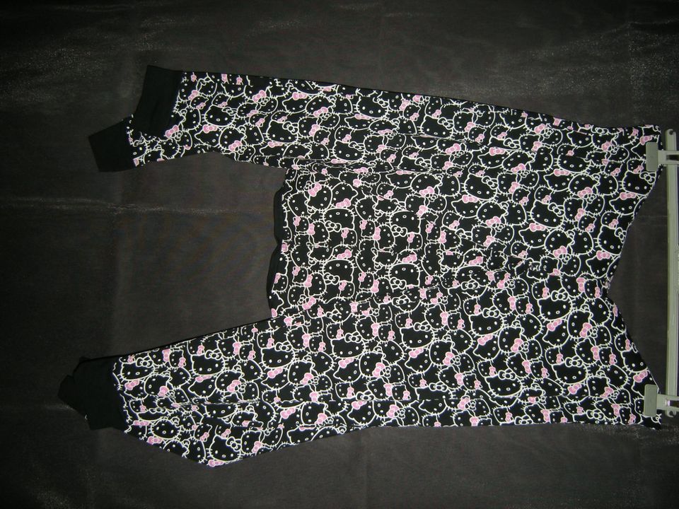 M&S Marks and Spencer Hello Kitty Jumpsuit Mädchen Gr. 164 neu in Mainz