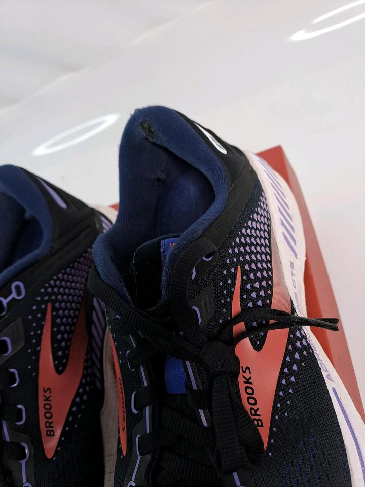Brooks Adrenaline Gts 22 Medium B Damen Laufschuhe Schuhe 40.5 in Mühlacker