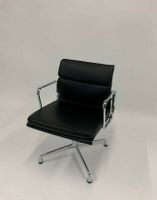 Vitra Konferenzstuhl EA 208 Soft Pad Chair drehbar Refurbished Berlin - Tempelhof Vorschau