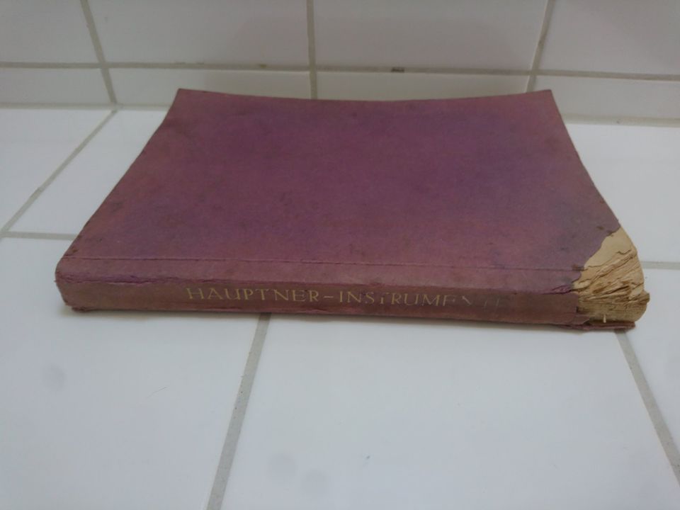 Jubiläums-Katalog 1857-1932 / Veterinär-Instrumente H. Hauptner in Herford