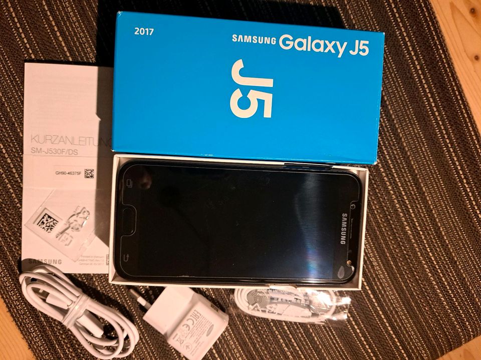 Samsung Galaxy J5 (DUOS 2017) black in Sankt Wolfgang