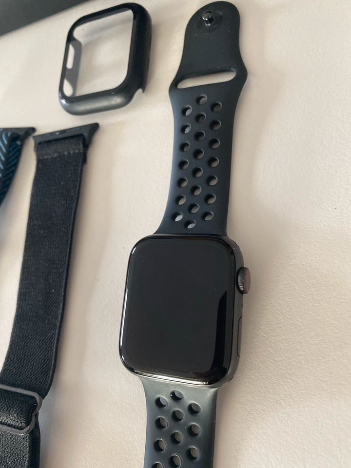 Apple Watch Serie 6 Cellular GPS  LTE 44mm in Wiernsheim