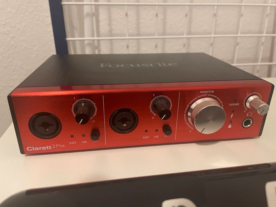 Focusrite Clarett 2Pre - Thunderbolt Audio Interface in Stuttgart