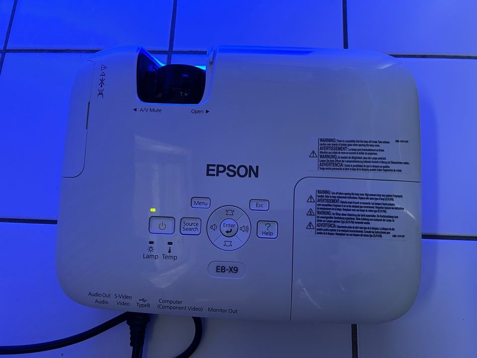 Beamer Epson EB-X9 in Strausberg