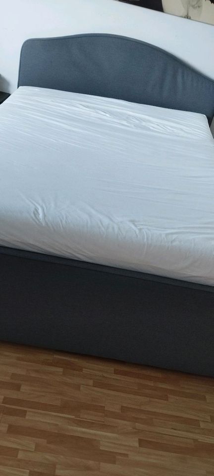 Bett Doppelbett 140x200 grau stoff in München