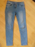 Neuwertige Jeanshose Gr. 36 Nordrhein-Westfalen - Werl Vorschau