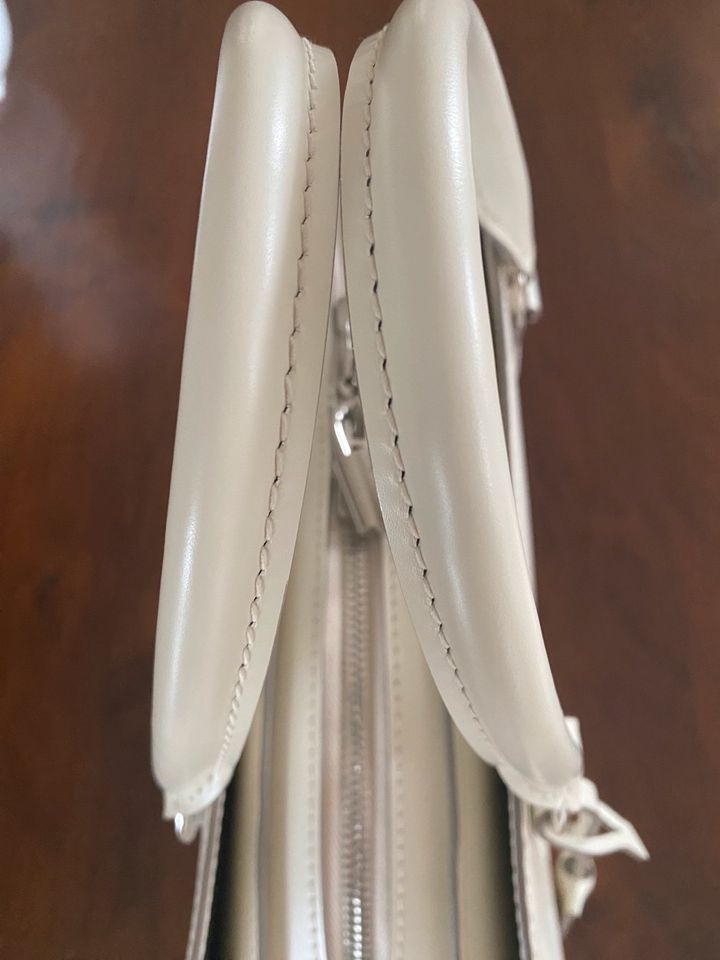 Louis Vuitton Pont Neuf Handtasche in Epi-Leder. Full Set. in Selfkant