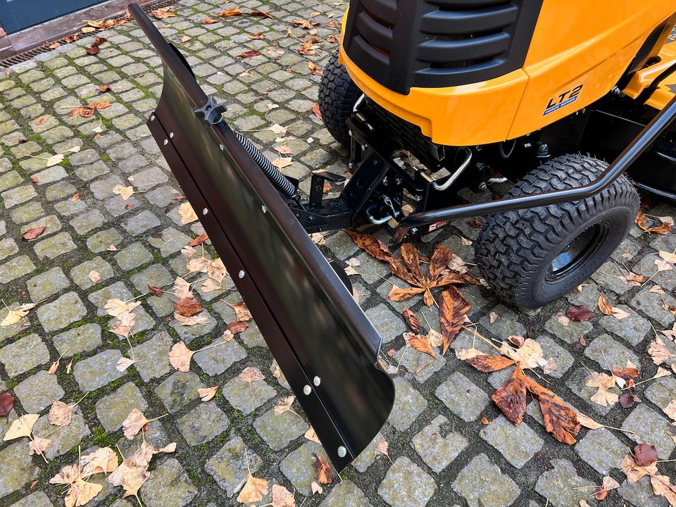 Cub Cadet Rasentraktor Schneeräumschild Schneeschild MTD 46" in Dorfen