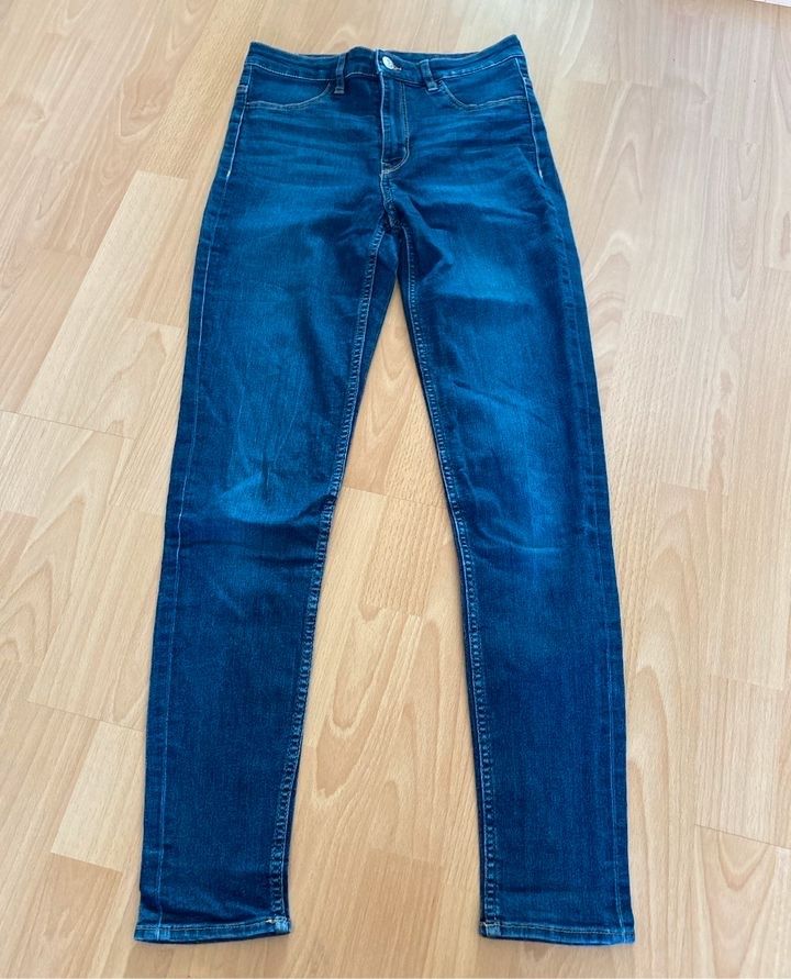 Jeans blau 38 H&M                 (183x) in Hattersheim am Main