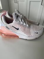 Nike Air Max 270 Weiß/ Koralle Niedersachsen - Jever Vorschau