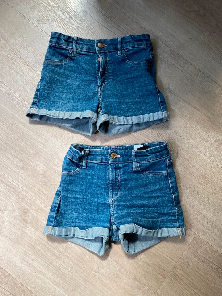 2er Set Jeans Shorts in Größe 134 in Hamburg