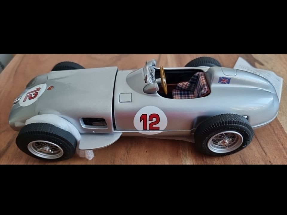 CMC M-042 Mercedes Benz W196 Silverpfeil Monoposto #12 OVP* 1:18 in Oberding