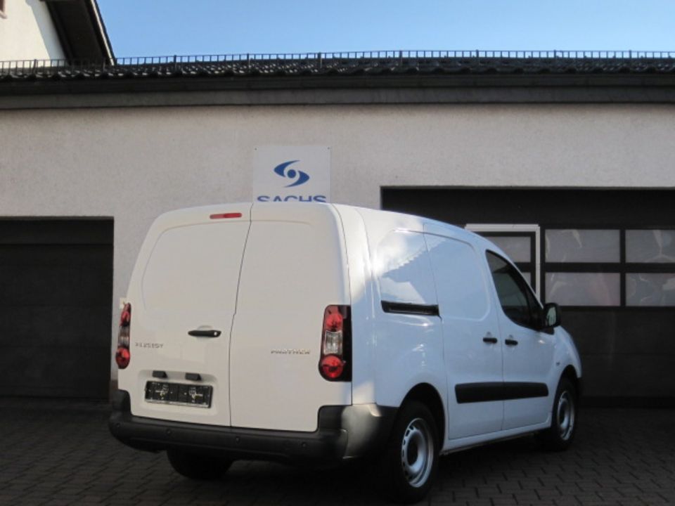 Peugeot Partner L2 Lang Bott-Werkstatt 3-Sitzer Sitzheizung Navi in Weilburg