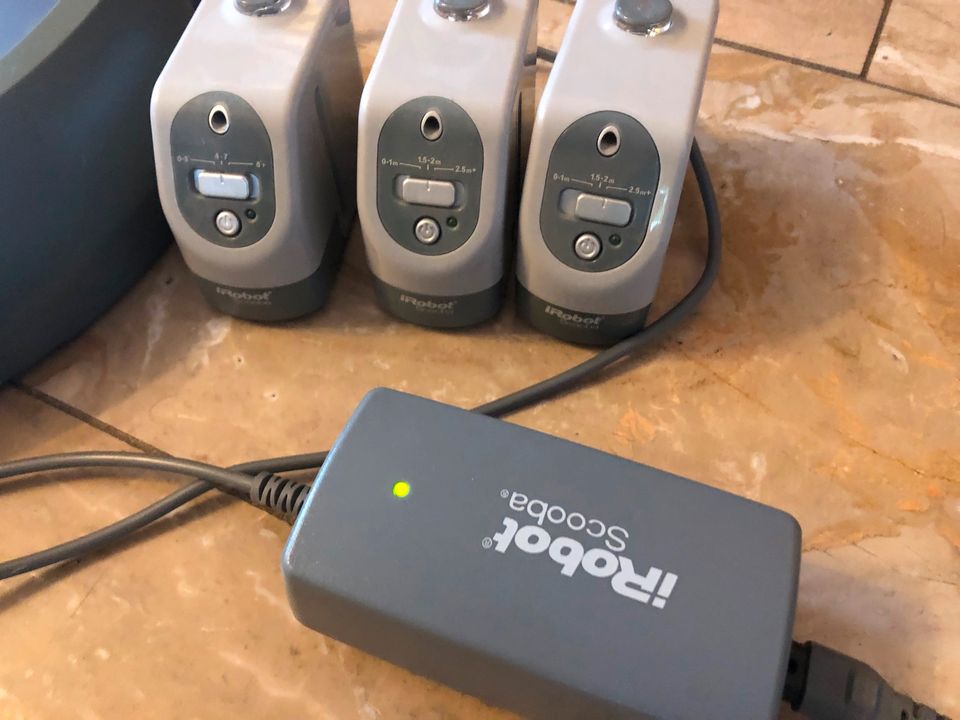 Roomba Scooba 385 Wischroboter in Riegel