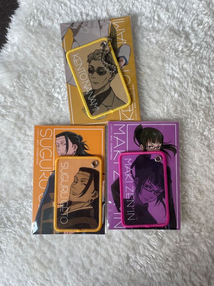 Jujutsu Kaisen Schlüsselanhänger & bookmarks Merch in Wermelskirchen